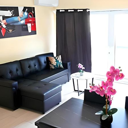 Apartment In Downtown At The Beach Нассау Екстер'єр фото