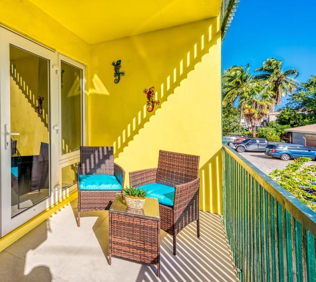 Apartment In Downtown At The Beach Нассау Екстер'єр фото