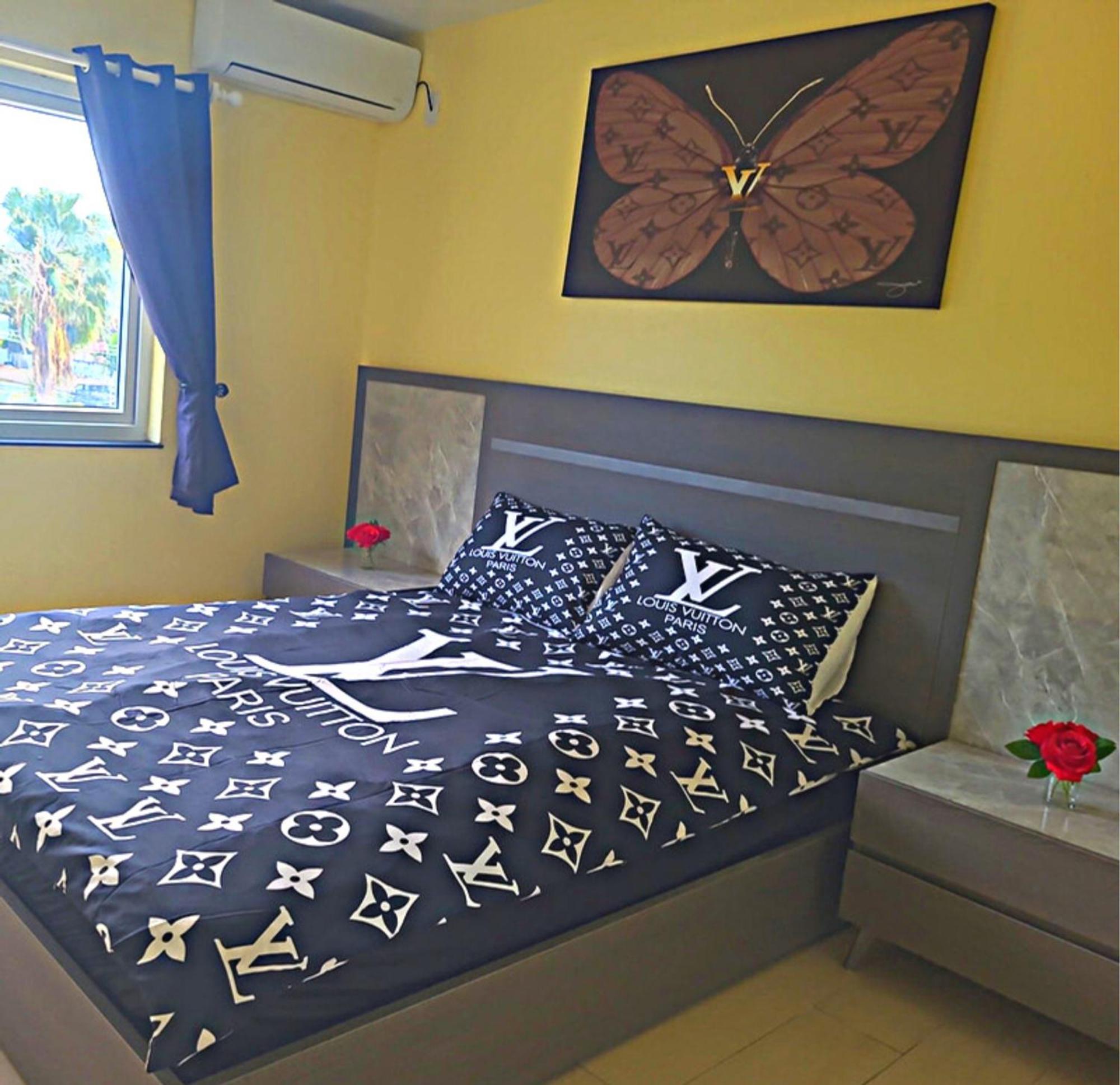 Apartment In Downtown At The Beach Нассау Екстер'єр фото